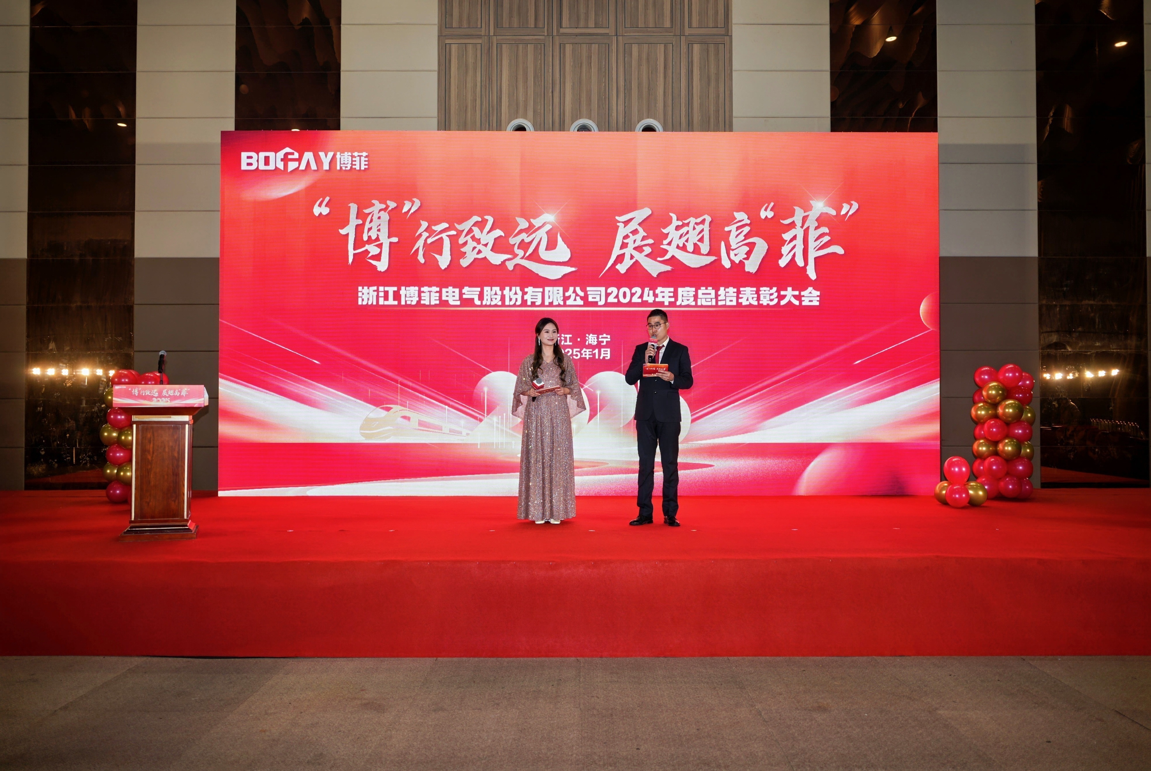 ���ľ��� ӭ�Ѷ��� ��д2121�Ƿ��ٷ���վ��ƪ��
